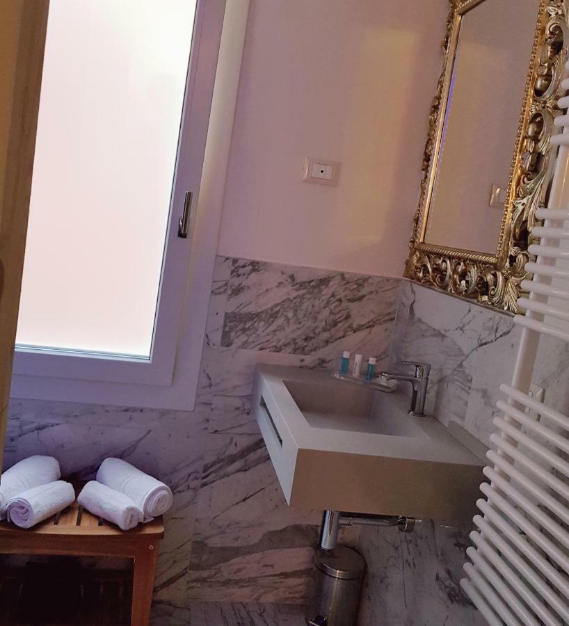 Ca' Vittoria Boutique House Apartsuite Кьоджа Экстерьер фото
