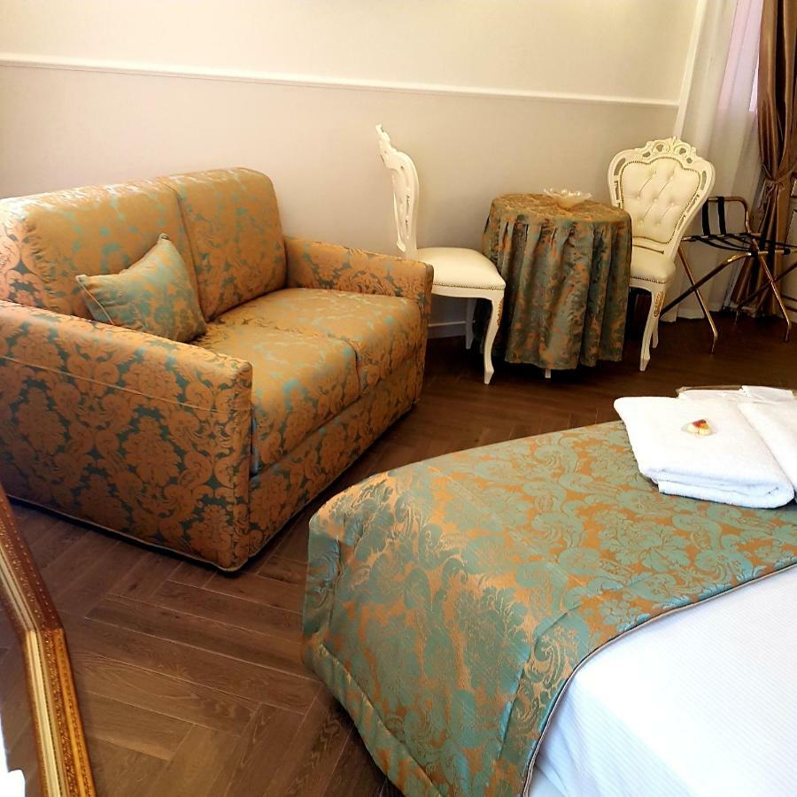 Ca' Vittoria Boutique House Apartsuite Кьоджа Экстерьер фото