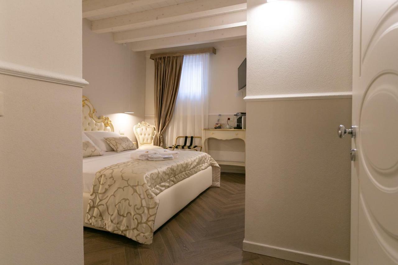 Ca' Vittoria Boutique House Apartsuite Кьоджа Экстерьер фото