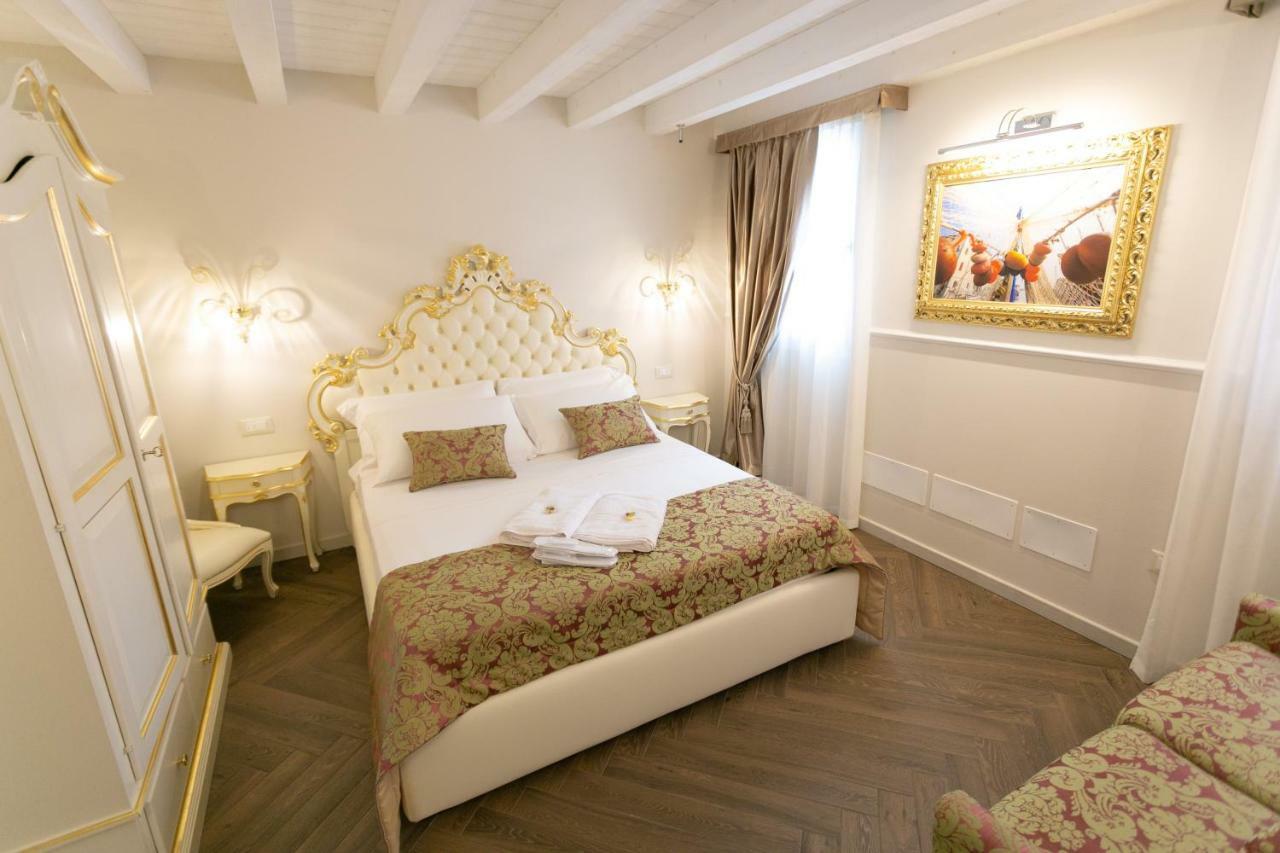 Ca' Vittoria Boutique House Apartsuite Кьоджа Экстерьер фото