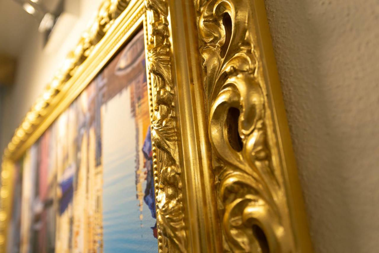 Ca' Vittoria Boutique House Apartsuite Кьоджа Экстерьер фото