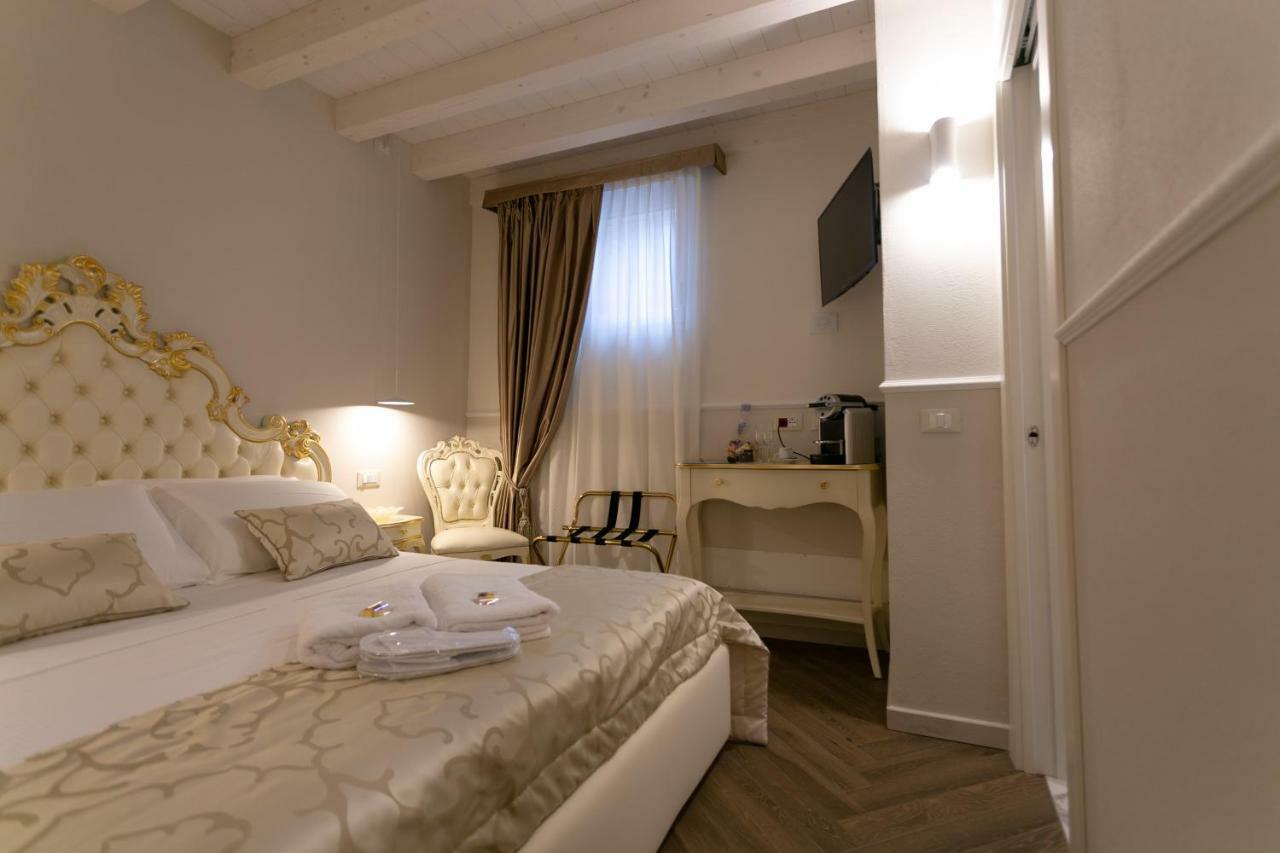 Ca' Vittoria Boutique House Apartsuite Кьоджа Экстерьер фото
