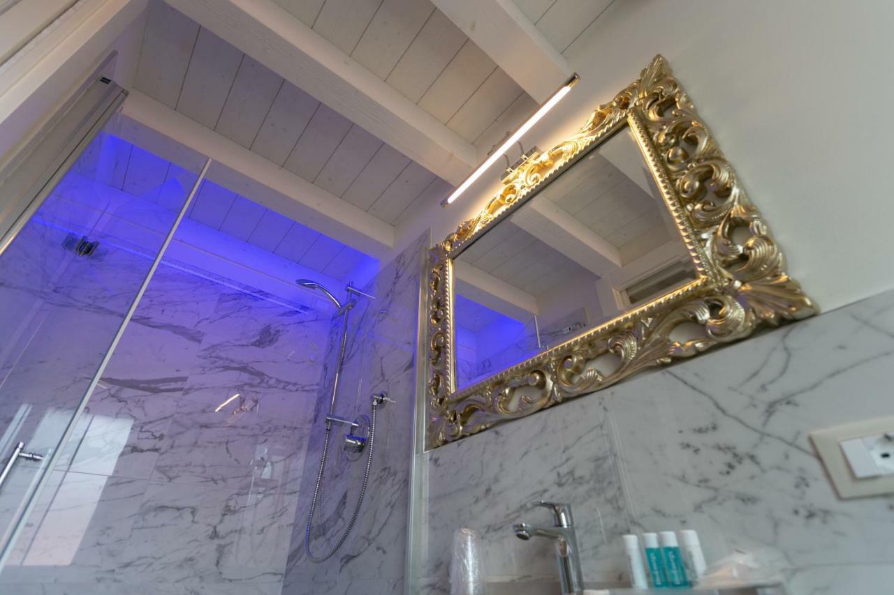 Ca' Vittoria Boutique House Apartsuite Кьоджа Экстерьер фото