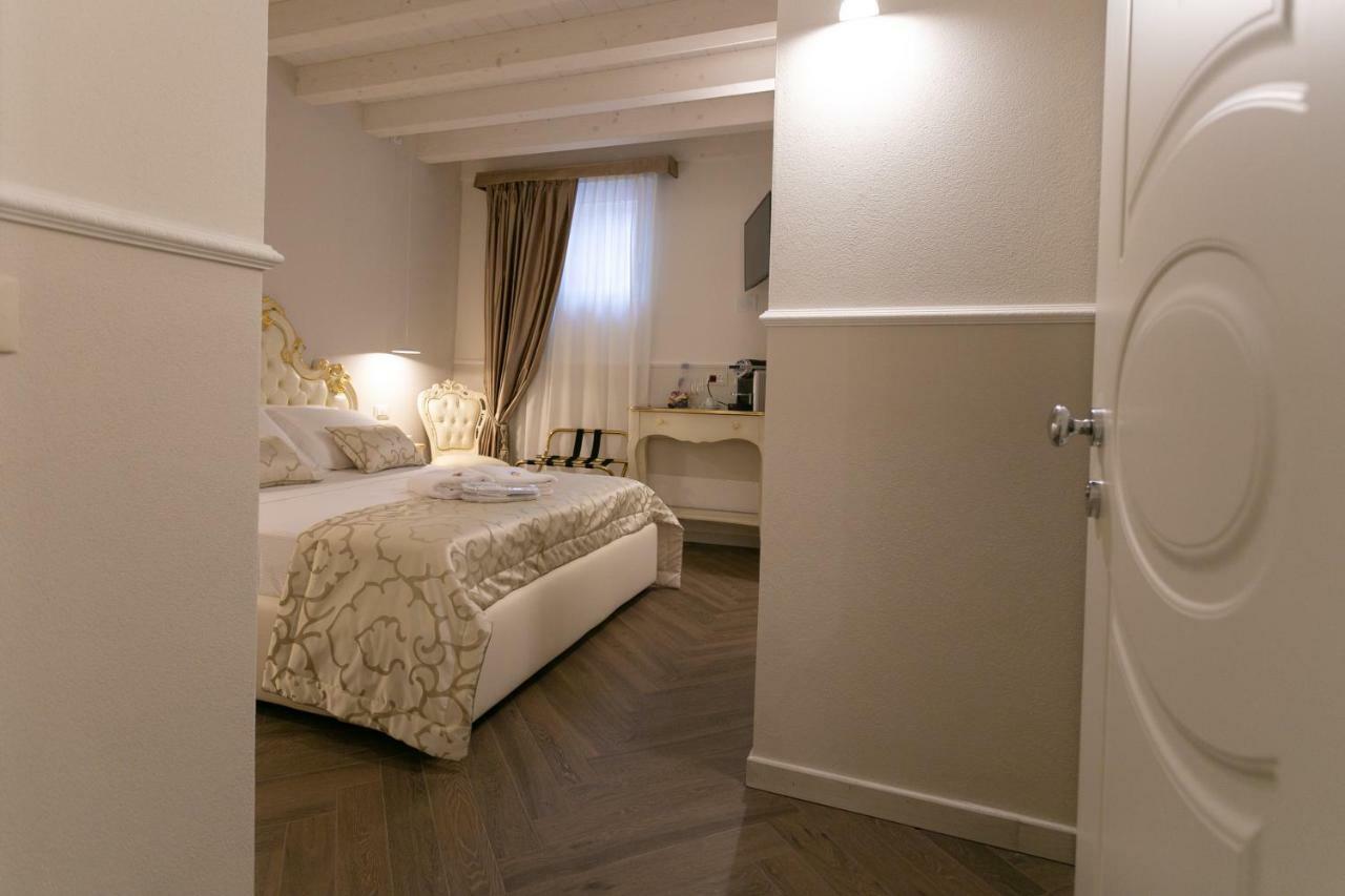 Ca' Vittoria Boutique House Apartsuite Кьоджа Экстерьер фото