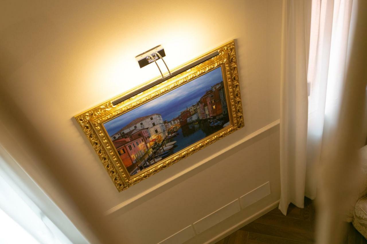 Ca' Vittoria Boutique House Apartsuite Кьоджа Экстерьер фото