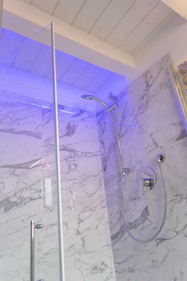Ca' Vittoria Boutique House Apartsuite Кьоджа Экстерьер фото