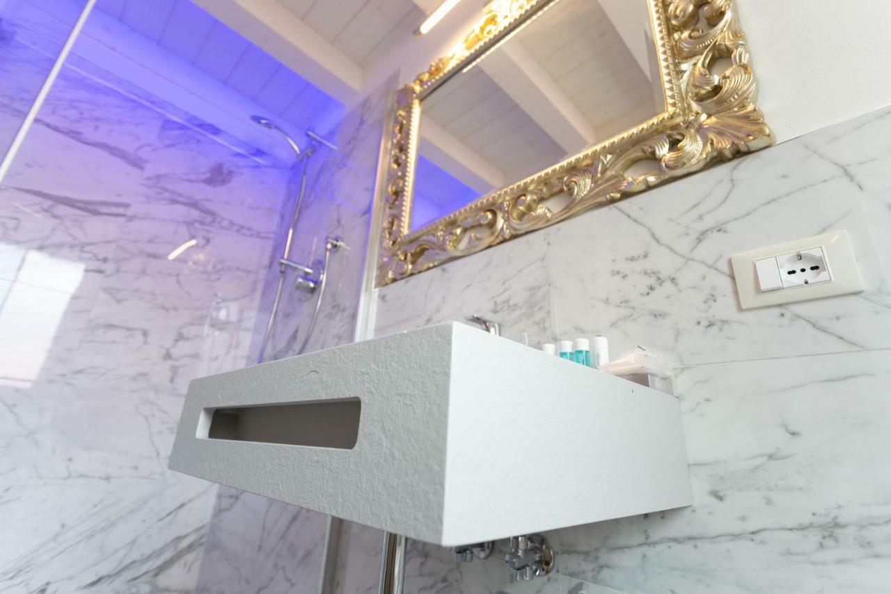 Ca' Vittoria Boutique House Apartsuite Кьоджа Экстерьер фото